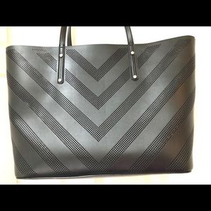 INC INTERNATIONAL CONCEPTS TOTE